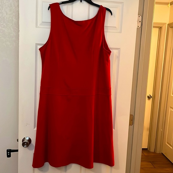 WOMEN’S PLUS SIZE SLEEVELESS DRESS : SIZE 20W - Picture 3 of 3